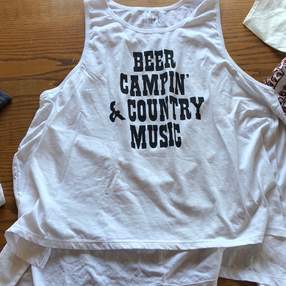 Buckle tank